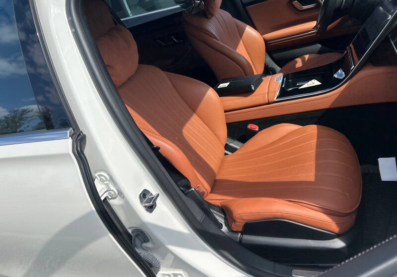 Certified 2023 Mercedes-Benz S 500 4MATIC image 14