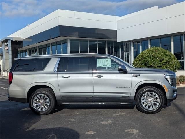 New 2026 GMC Yukon XL Denali image 3