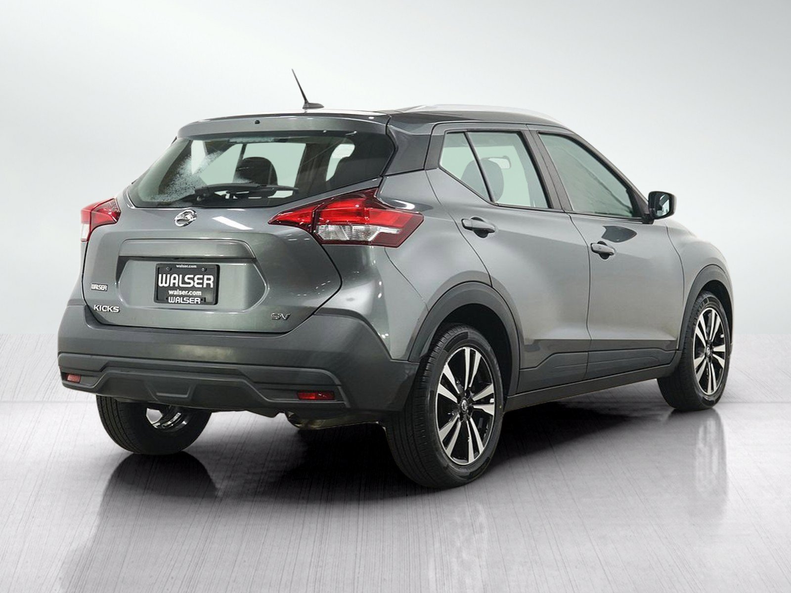 Used 2019 Nissan Kicks SV FWD image 5
