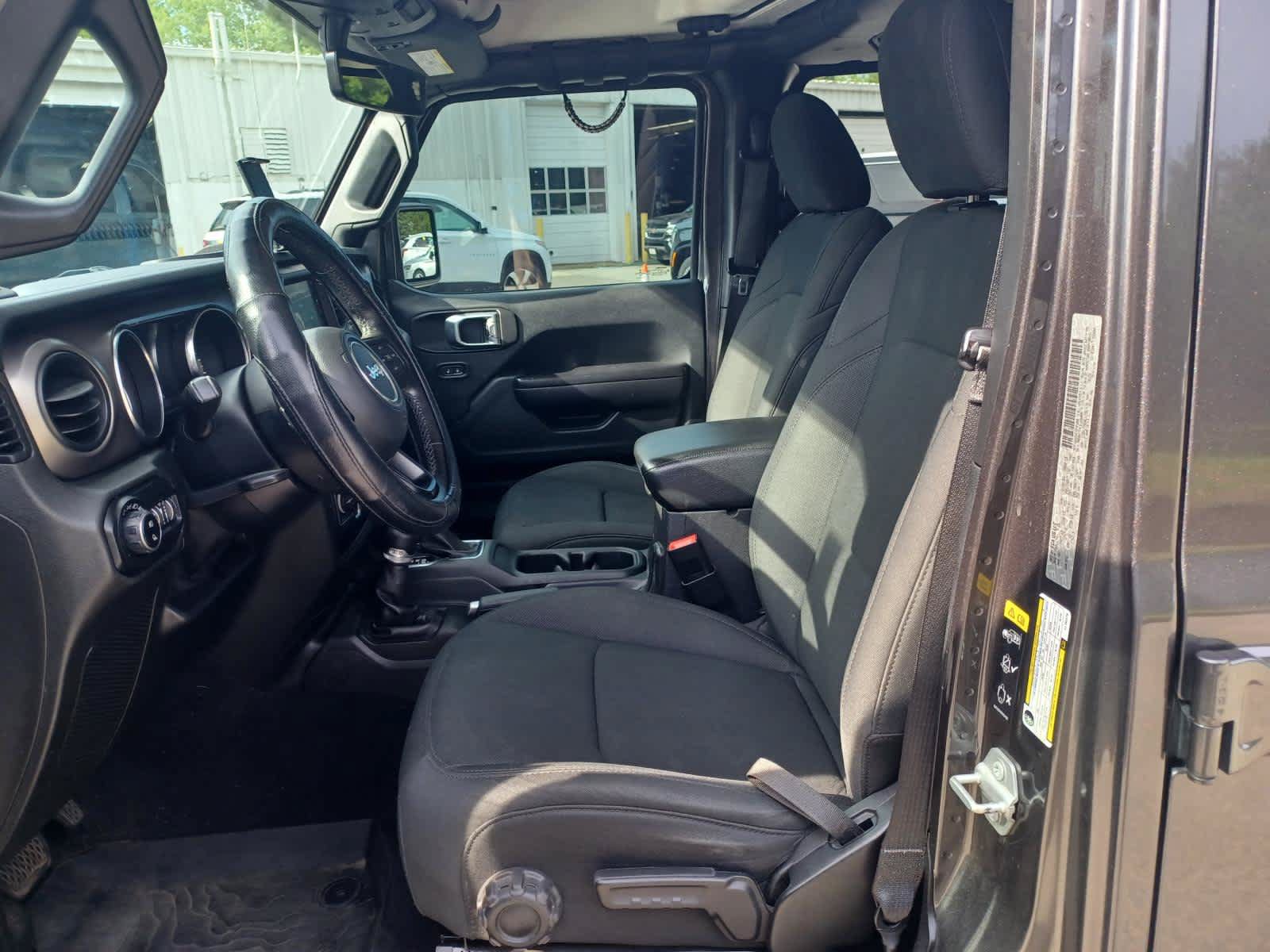 Used 2020 Jeep Gladiator Sport w/ Quick Order Package 24S AWD/4WD image 7