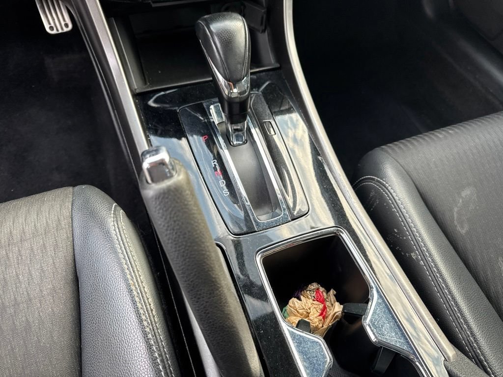 Used 2017 Honda Accord Sport image 7