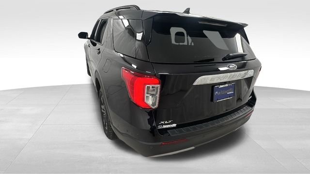 Used 2023 Ford Explorer XLT w/ Equipment Group 202A image 5