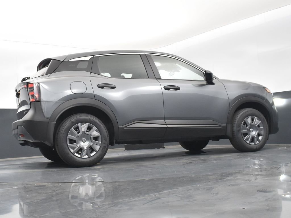 Used 2025 Nissan Kicks S image 41