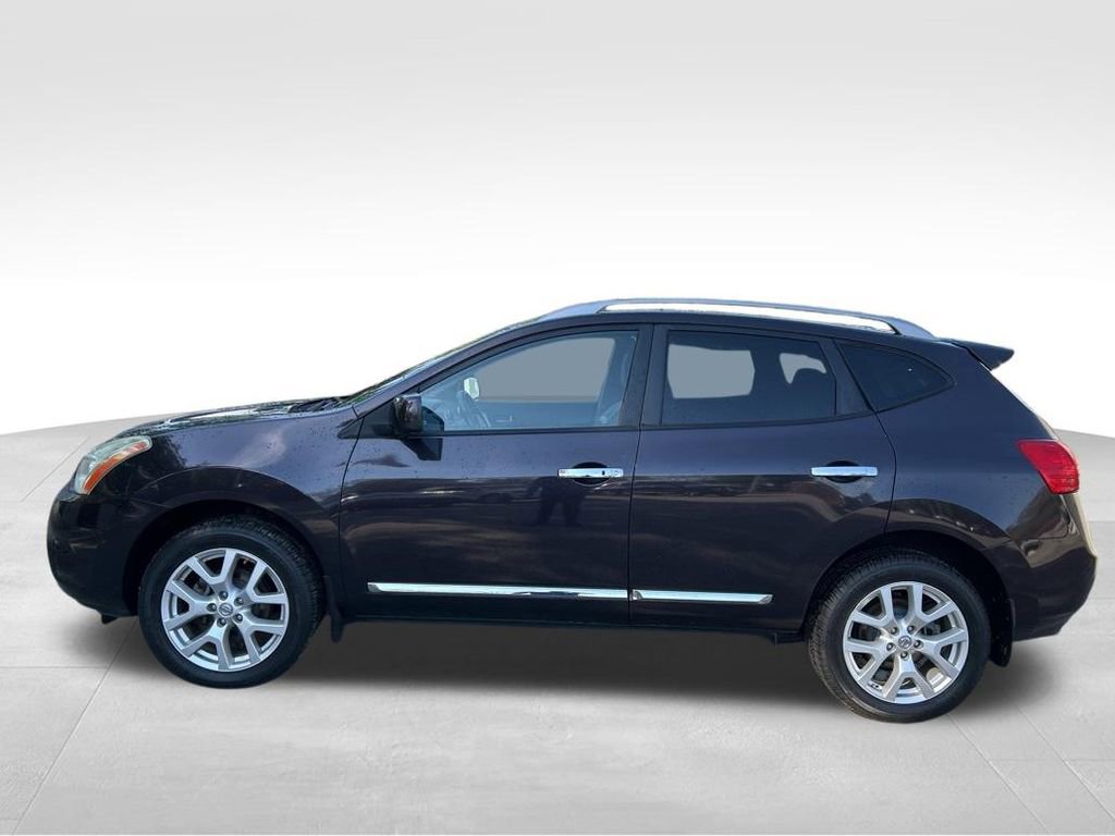 Used 2013 Nissan Rogue SL image 2