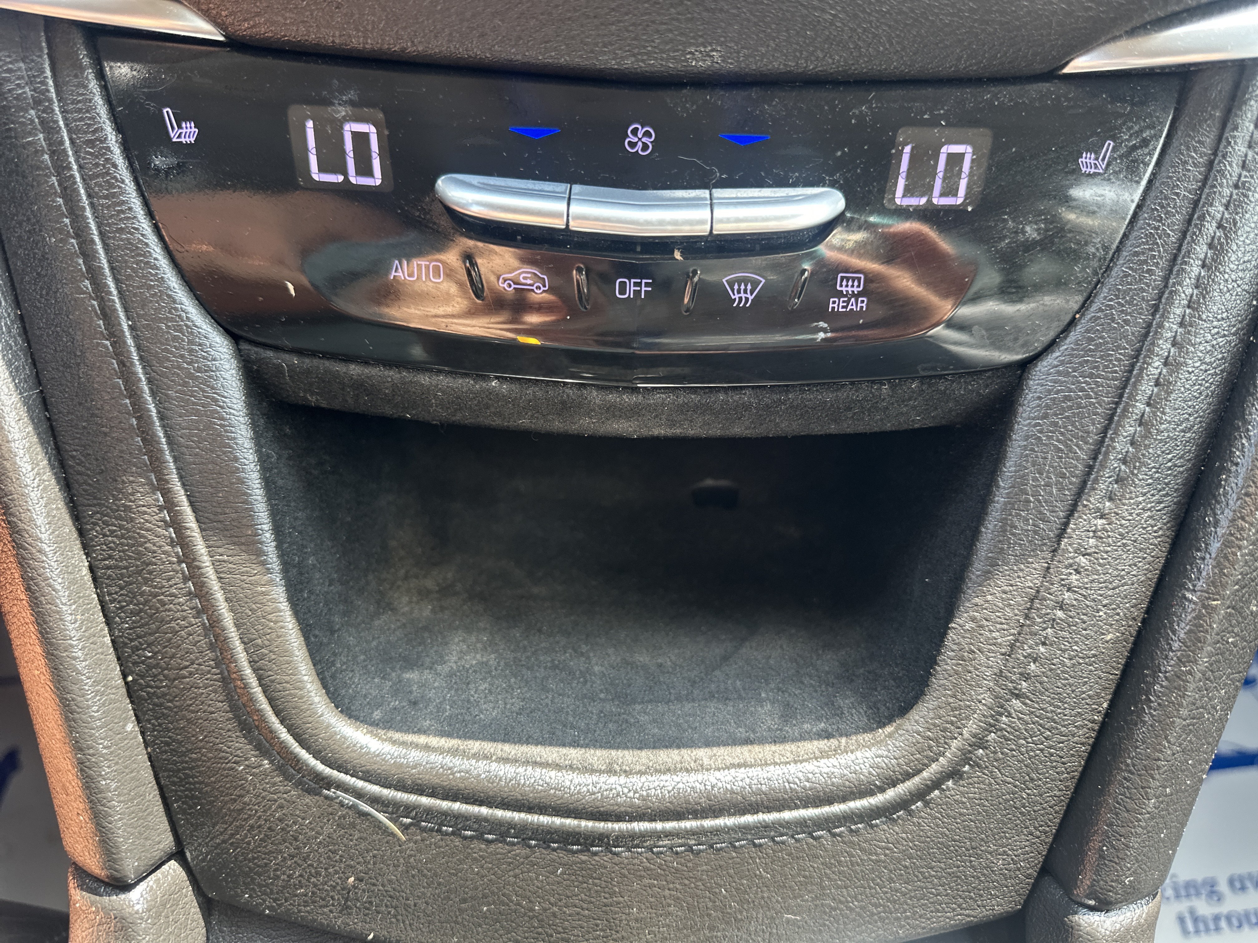 Used 2017 Cadillac XT5 Luxury FWD image 17