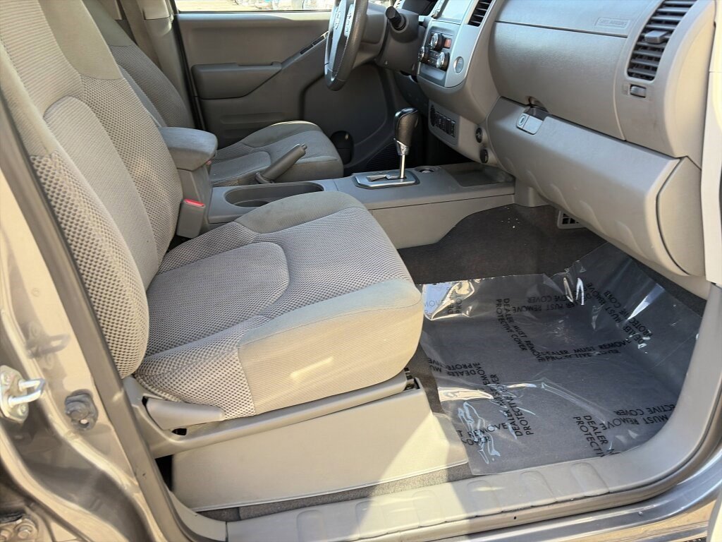 Used 2021 Nissan Frontier SV image 29