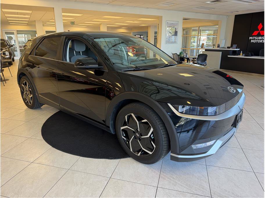 Used 2024 Hyundai Ioniq 5 SEL RWD image 3