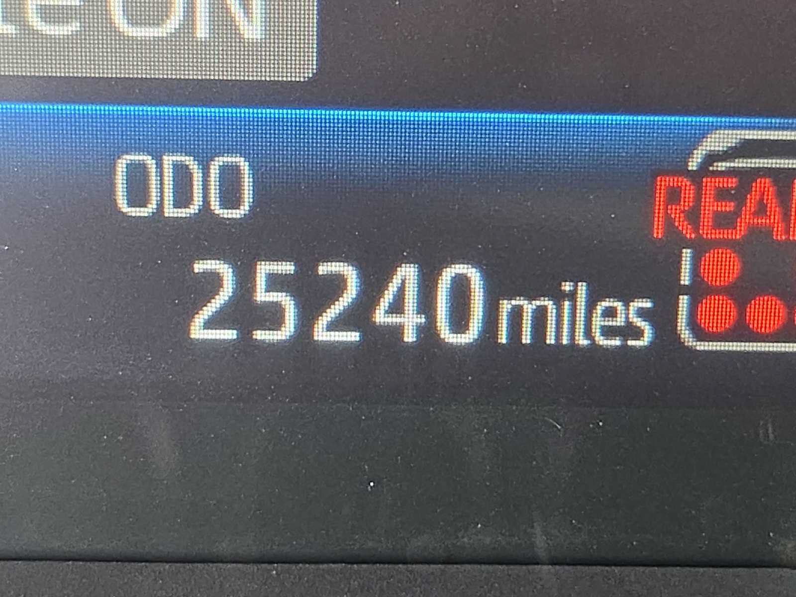 Used 2024 Toyota Highlander XLE FWD image 22