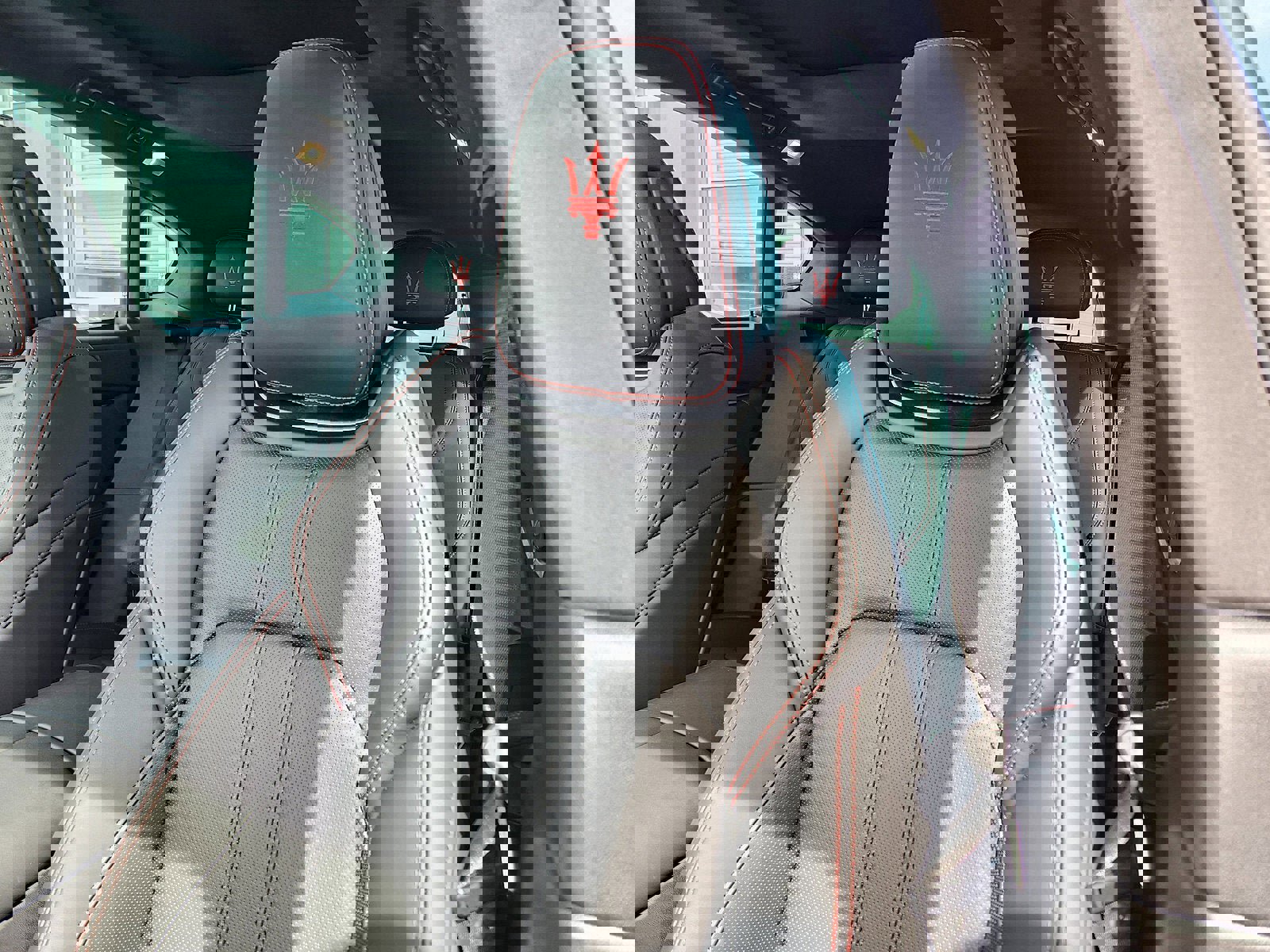 New 2024 Maserati Levante GT Ultima image 7