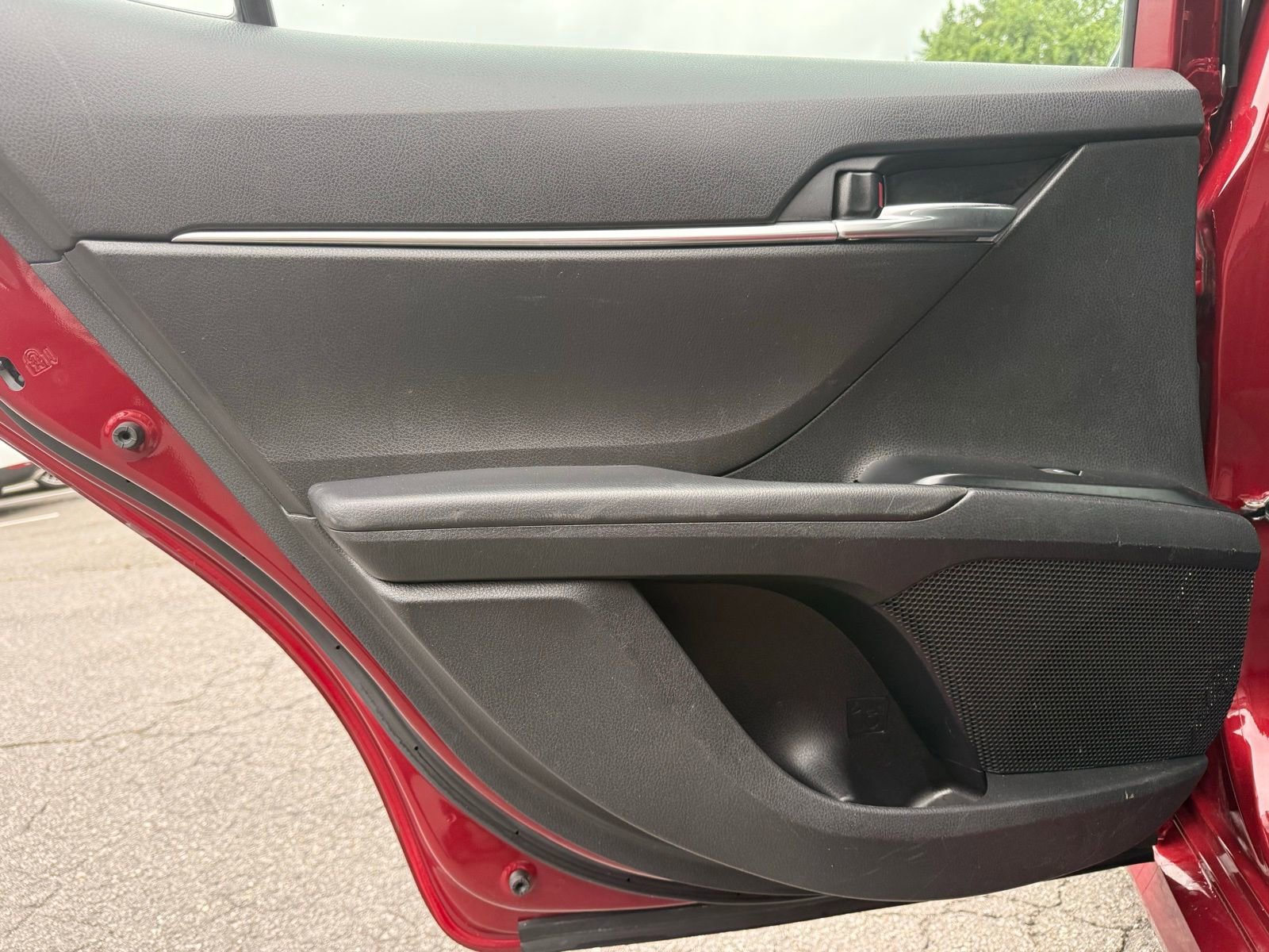 Used 2020 Toyota Camry LE FWD image 24
