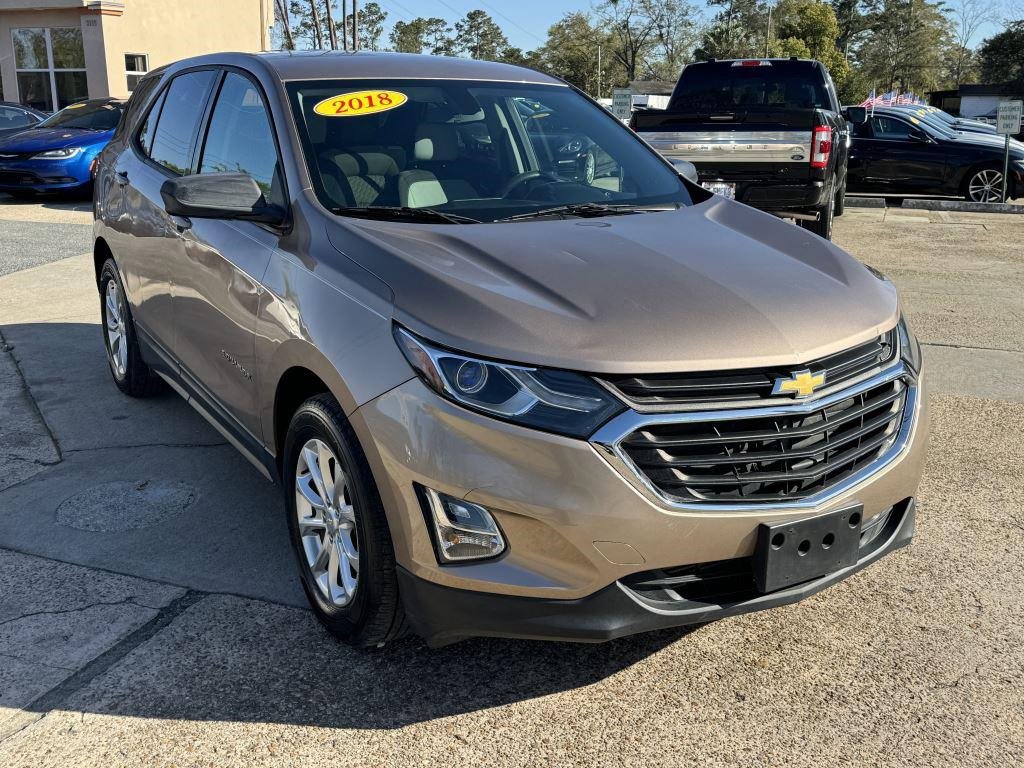 Used 2018 Chevrolet Equinox LS image 3