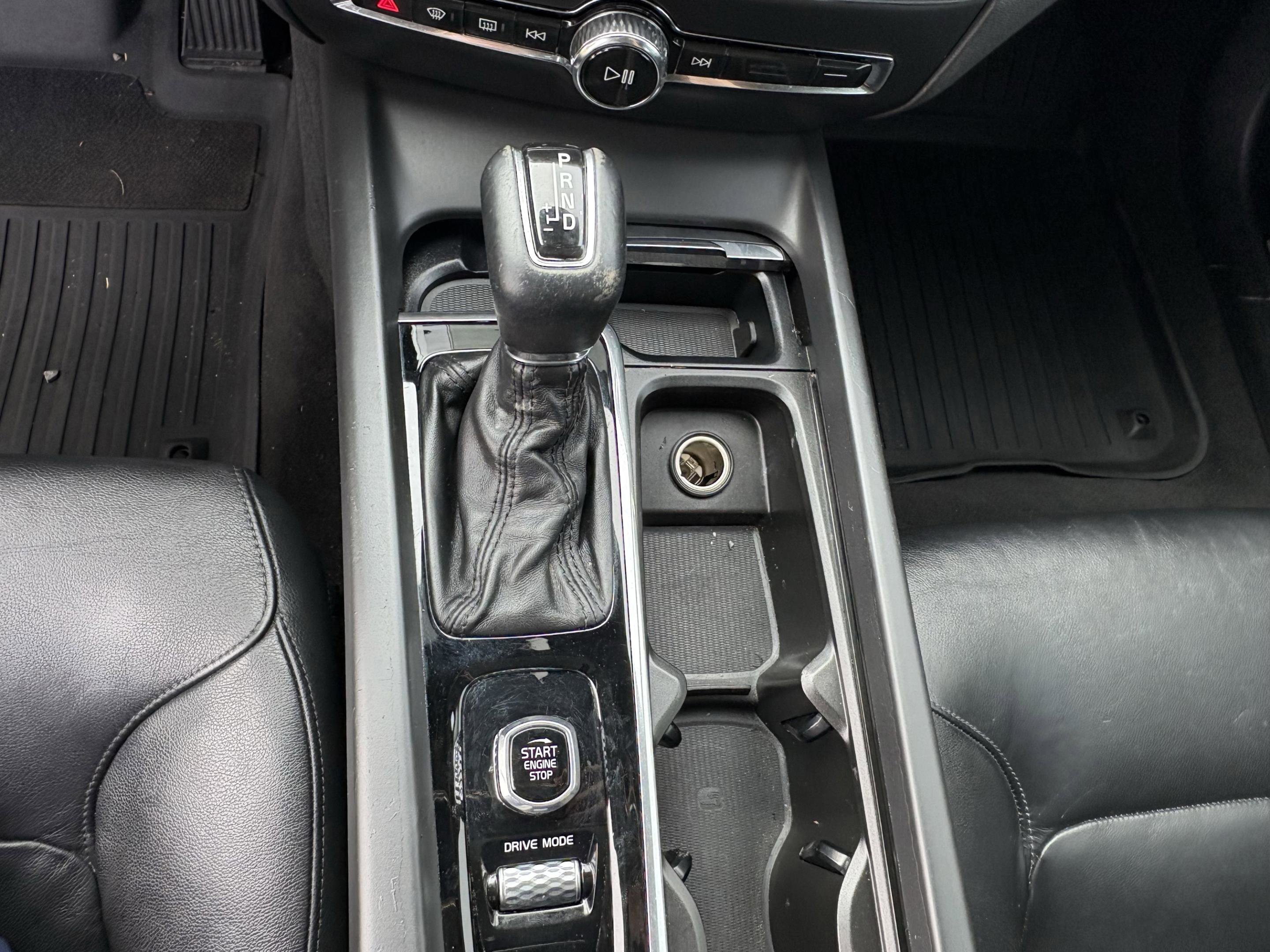 Used 2019 Volvo S60 T5 Momentum w/ Premium Package FWD image 25