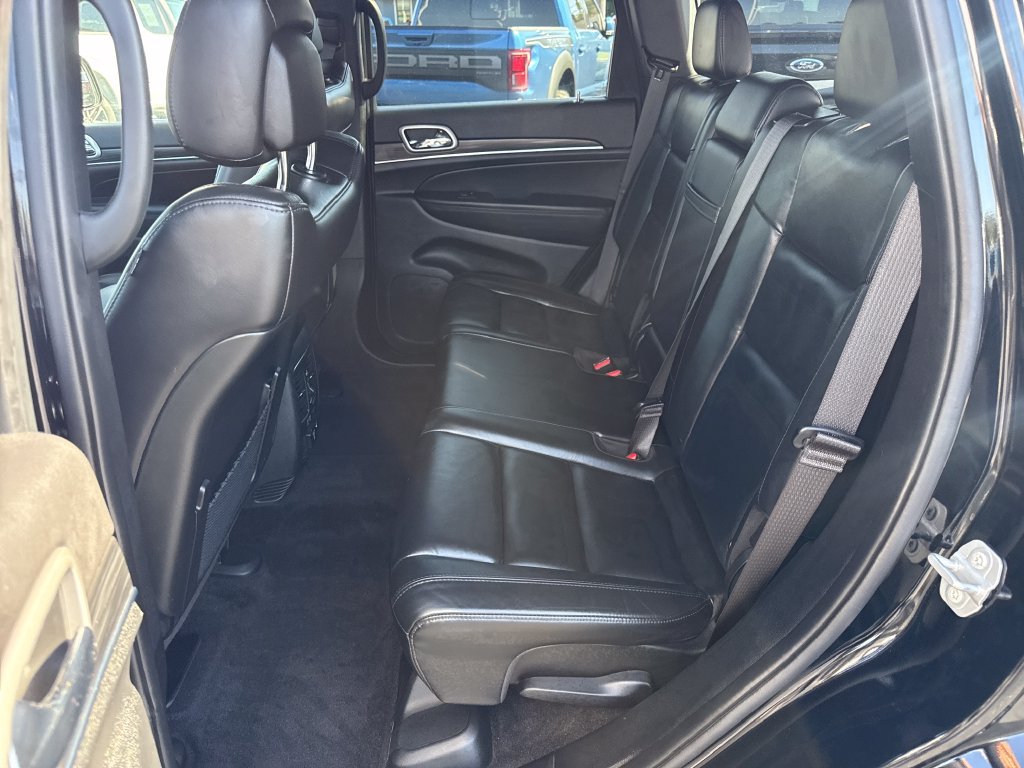 Used 2022 Jeep Grand Cherokee Limited AWD/4WD image 17