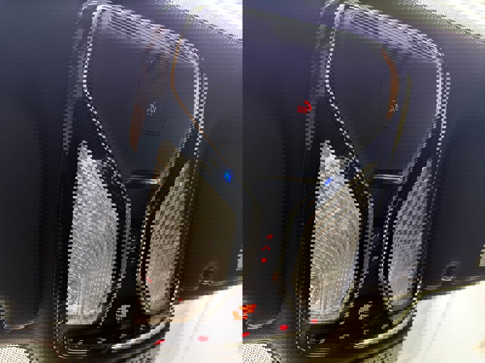 Used 2018 BMW 740e xDrive image 30