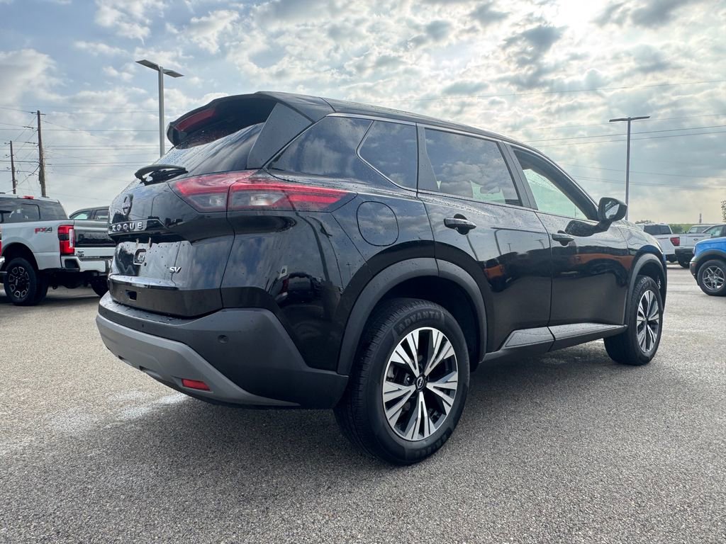 Used 2023 Nissan Rogue SV FWD image 6