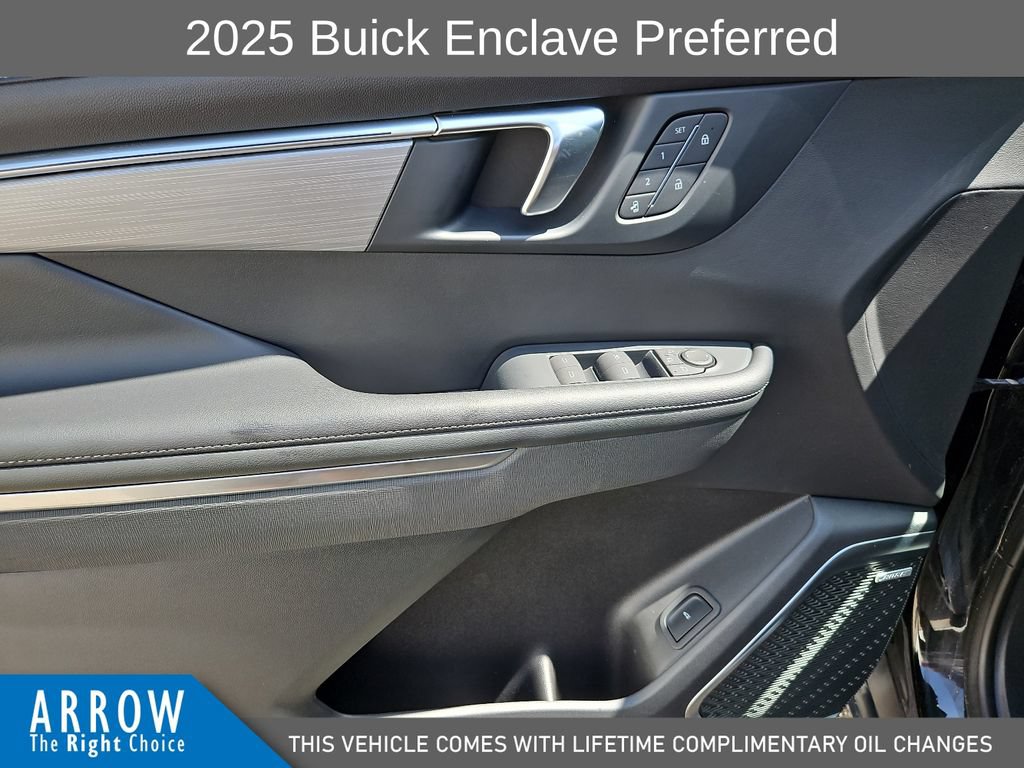 Used 2025 Buick Enclave Preferred w/ Power Package FWD image 21