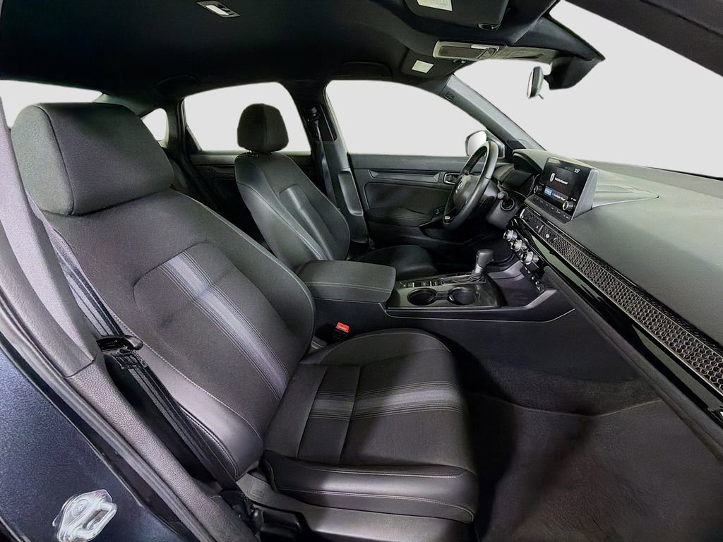 Used 2025 Honda Civic Sport image 27