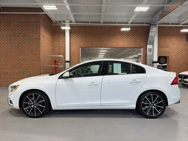 Used 2018 Volvo S60 T5 Dynamic w/ Vision Package AWD/4WD image 5