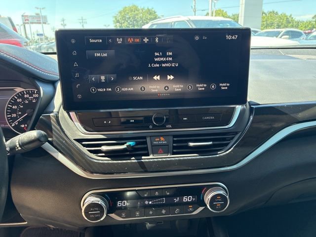 Used 2024 Nissan Altima 2.0 SR FWD image 25