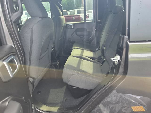 New 2026 Jeep Gladiator Sport AWD/4WD image 10