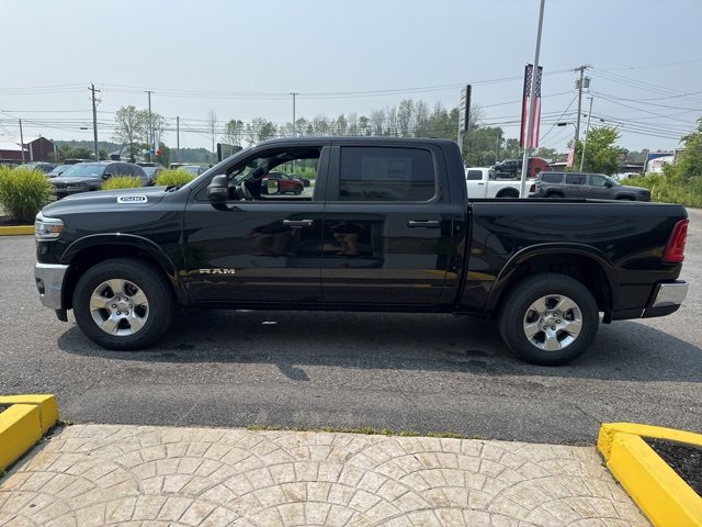 New 2026 RAM 1500 4x4 Crew Cab image 4