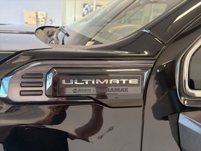 Used 2024 GMC Sierra 3500 Denali Ultimate image 12