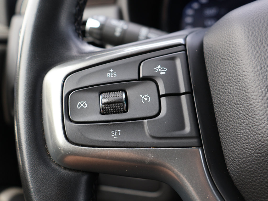 Used 2024 Chevrolet Suburban LT AWD/4WD image 46