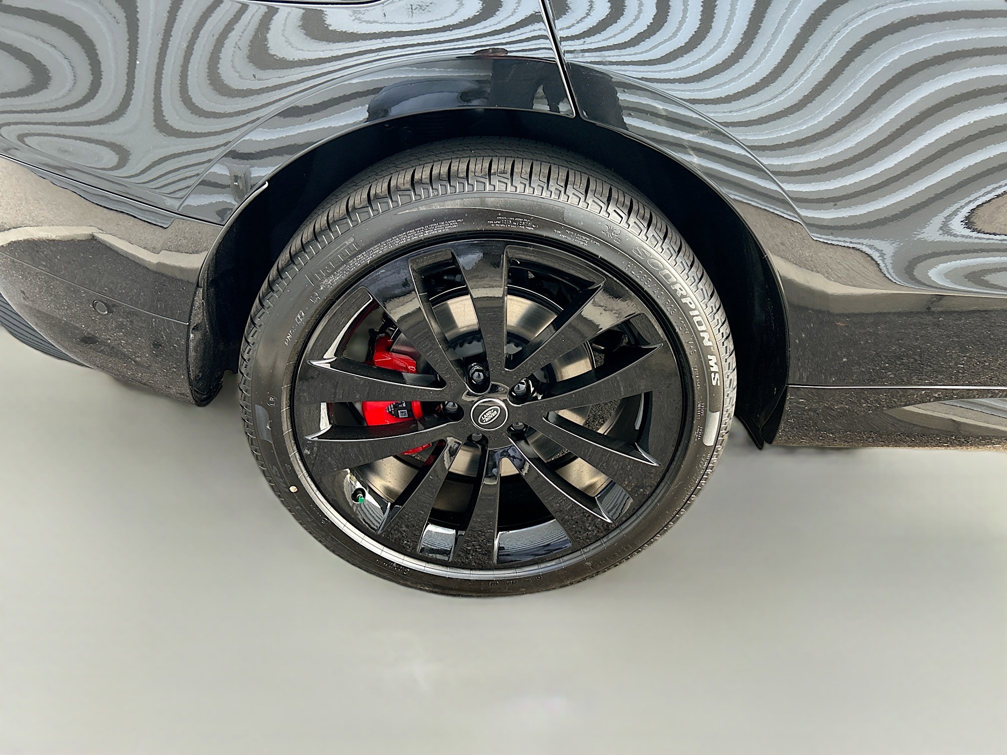 Used 2025 Land Rover Range Rover Sport Dynamic SE image 37