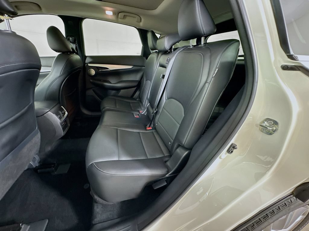 Certified 2022 INFINITI QX50 Essential FWD image 32