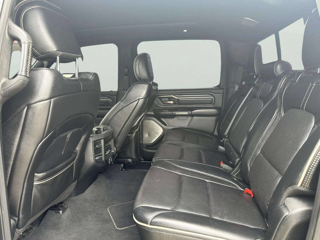 Used 2019 RAM 1500 Limited AWD/4WD image 11