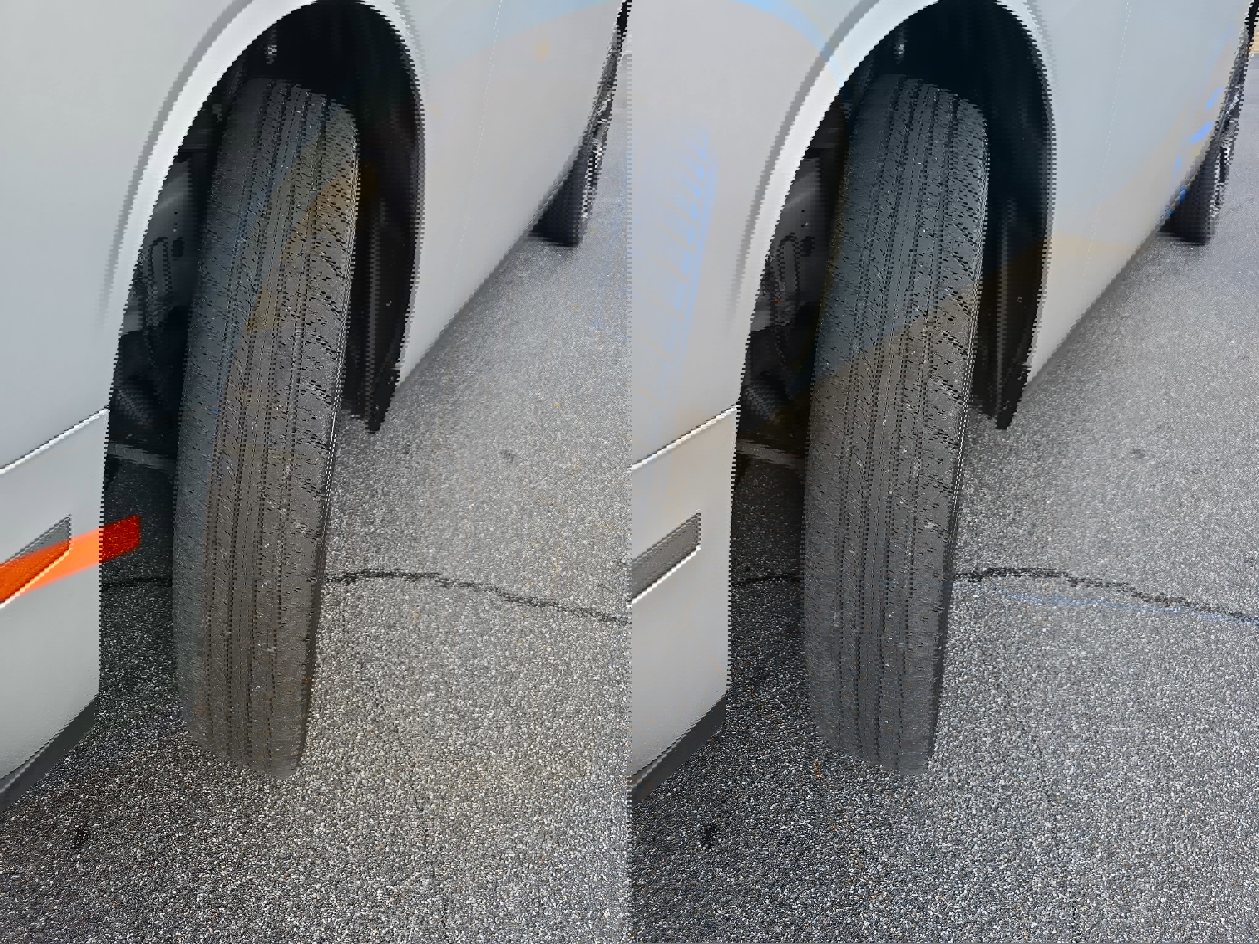 Used 2023 Dodge Challenger SXT w/ Blacktop Package image 32