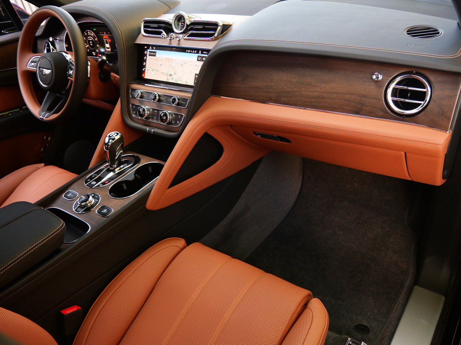 New 2026 Bentley Bentayga AWD/4WD image 2
