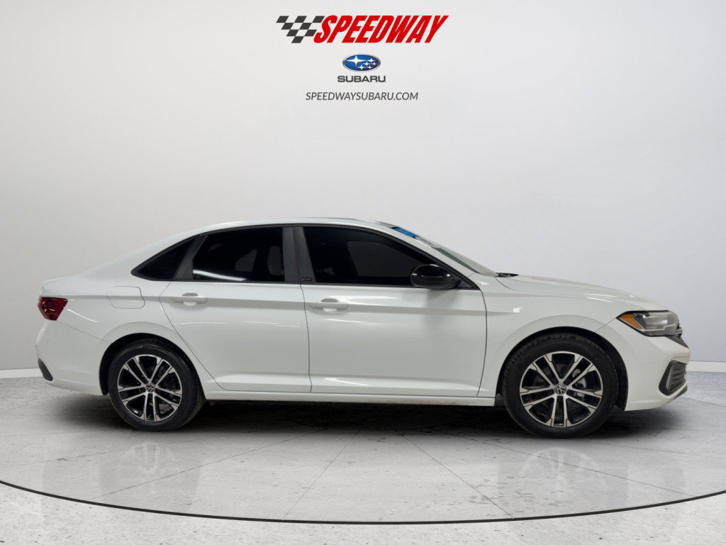 Certified 2024 Volkswagen Jetta Sport image 11