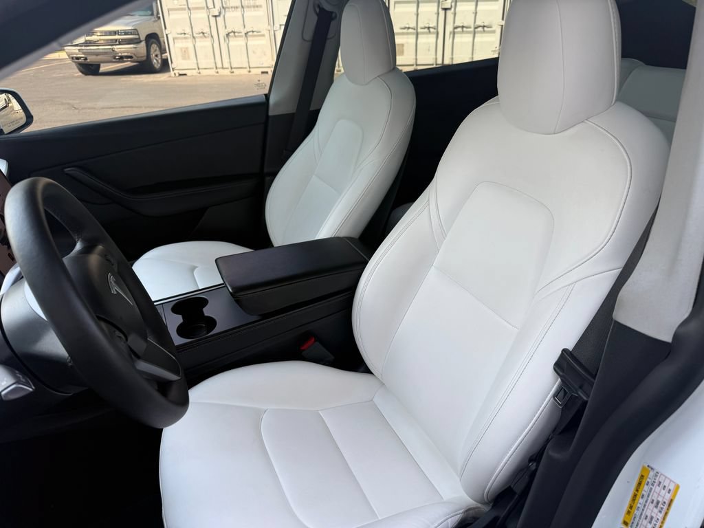 Used 2022 Tesla Model Y Long Range AWD/4WD image 25