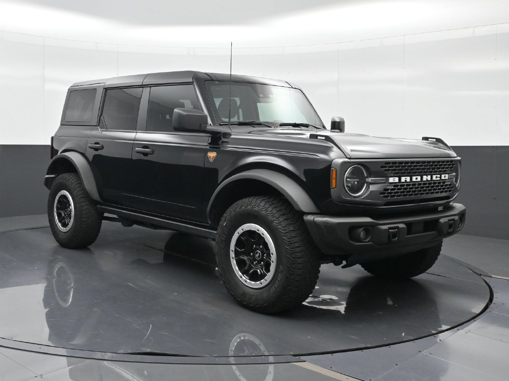 Used 2023 Ford Bronco Badlands w/ Sasquatch Package AWD/4WD image 4