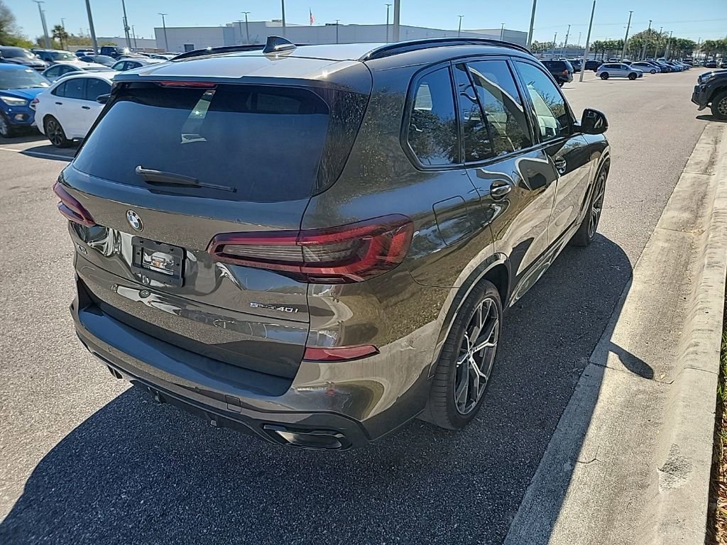 Used 2023 BMW X5 sDrive40i w/ M Sport Package image 3