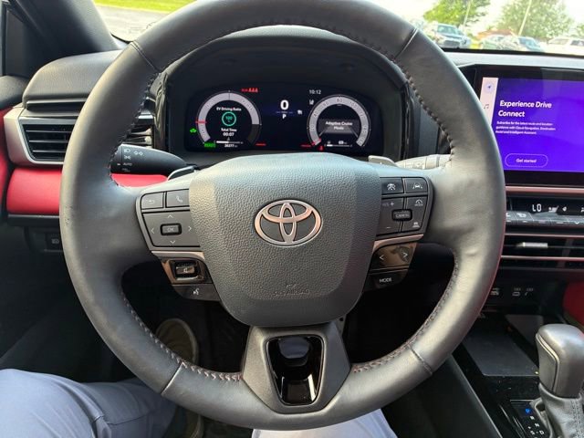 Used 2025 Toyota Camry XSE FWD image 12