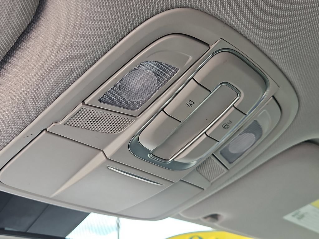 Used 2019 Hyundai Santa Fe SE FWD image 27