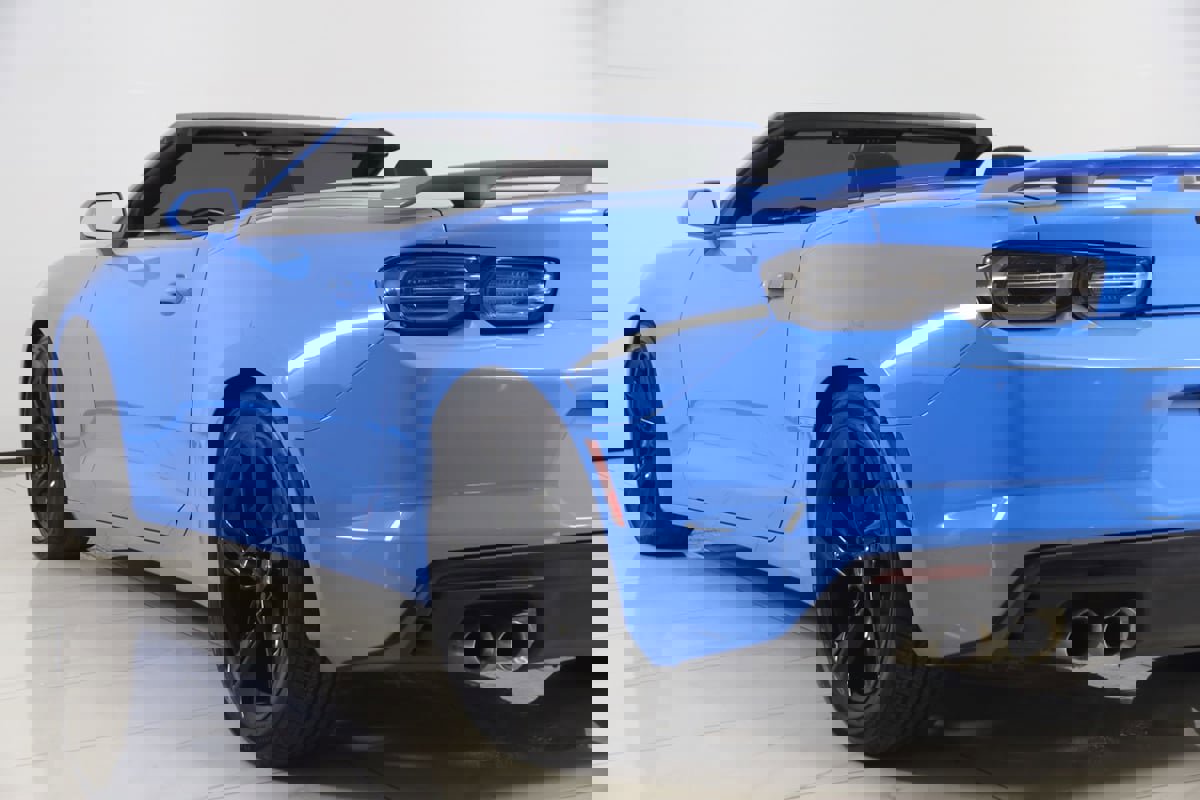 Used 2022 Chevrolet Camaro LT w/ RS Package RWD image 26