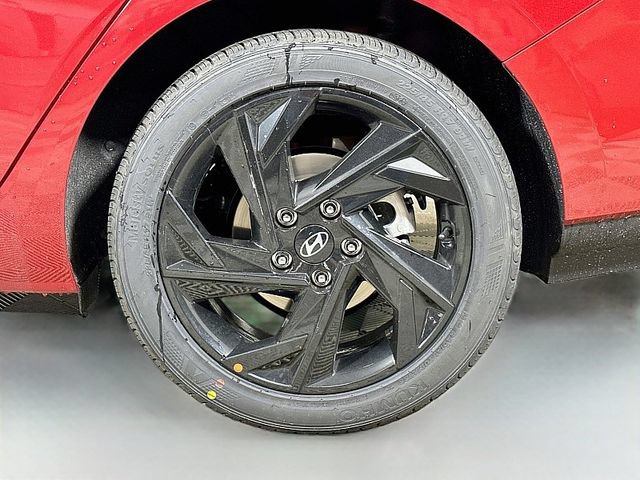 Certified 2026 Hyundai Elantra Sport FWD image 26