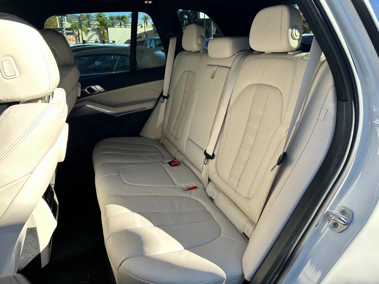 Used 2022 BMW X5 sDrive40i w/ M Sport Package image 32