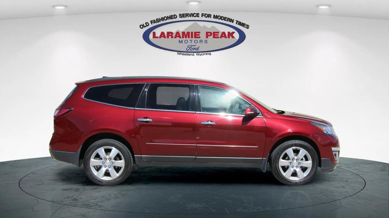 Used 2016 Chevrolet Traverse LTZ AWD/4WD image 2