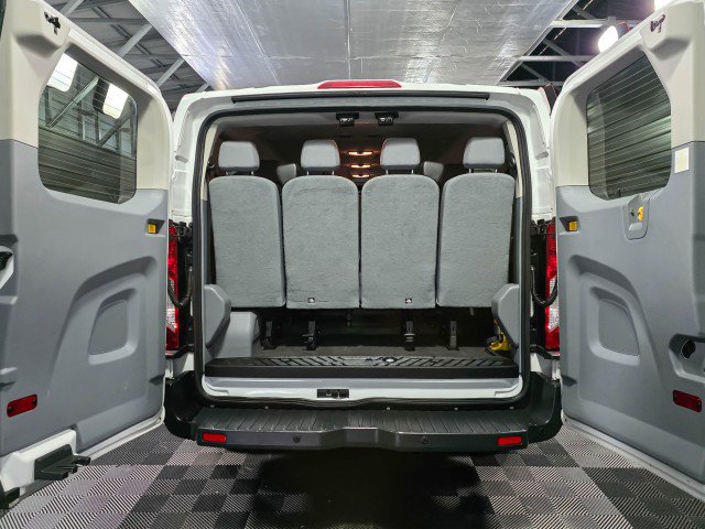 Used 2017 Ford Transit 350 XLT image 10