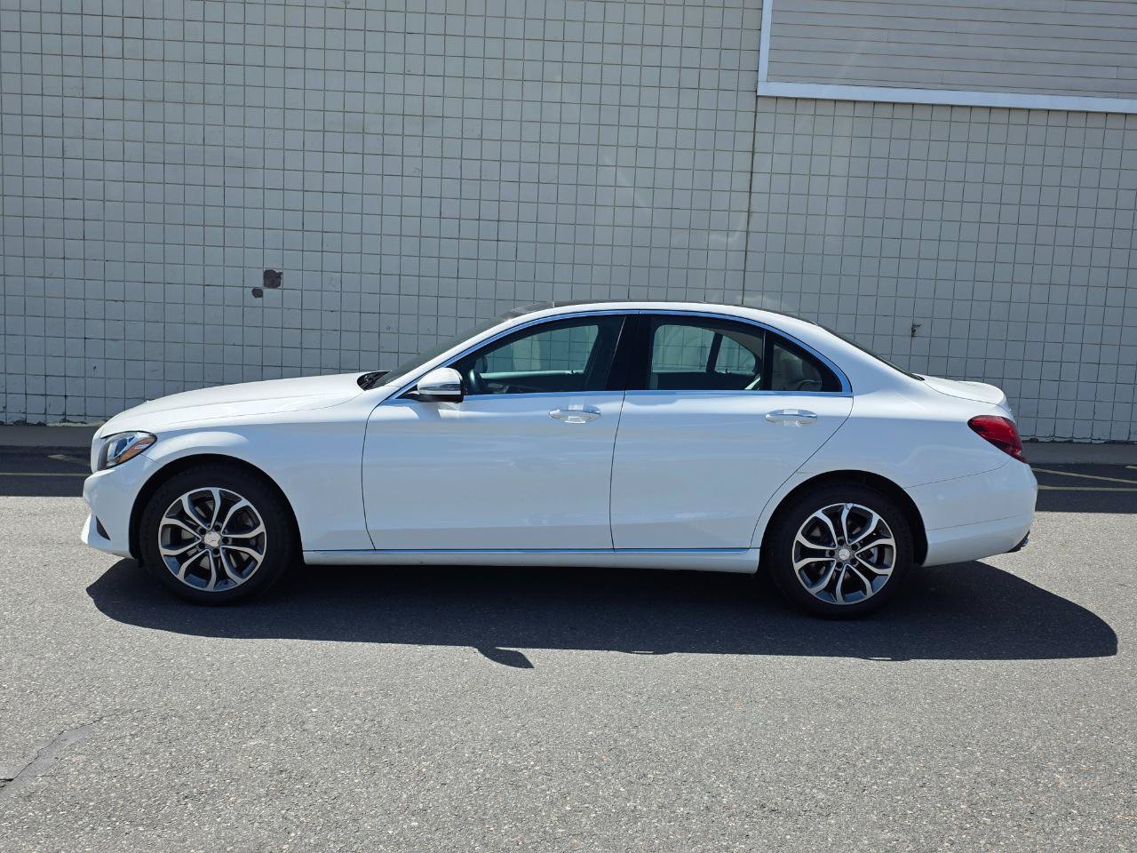 Used 2017 Mercedes-Benz C 300 4MATIC Sedan image 5