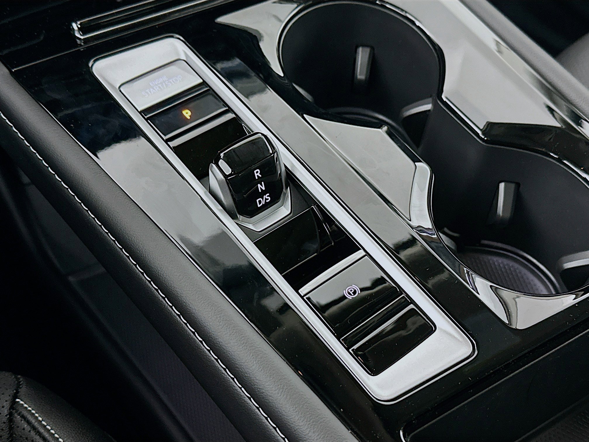 New 2026 Volkswagen Atlas SE image 16