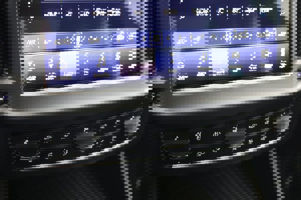 Used 2021 Maserati Levante GTS image 30