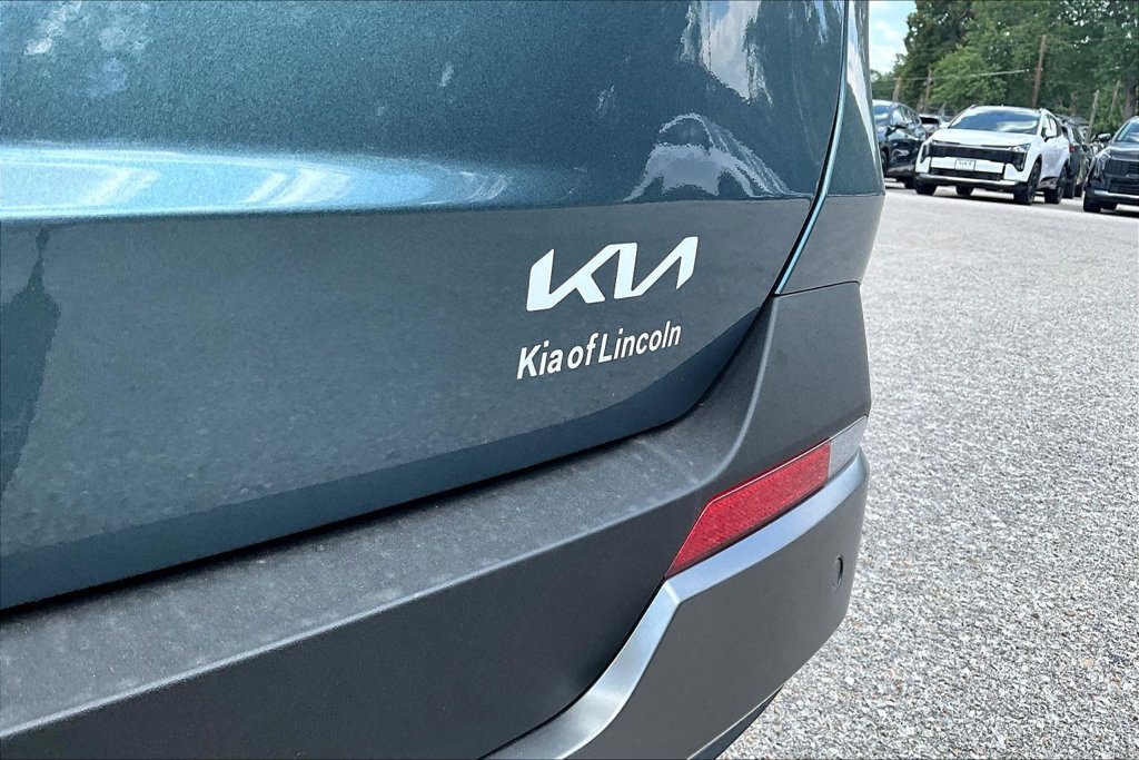 New 2026 Kia Carnival SX Prestige FWD image 9