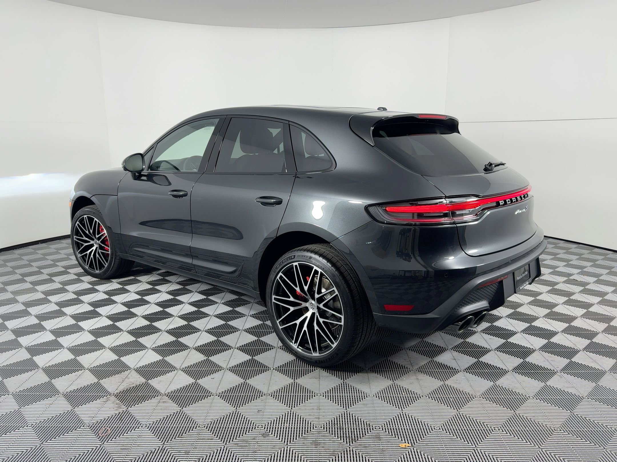 Used 2026 Porsche Macan S image 3