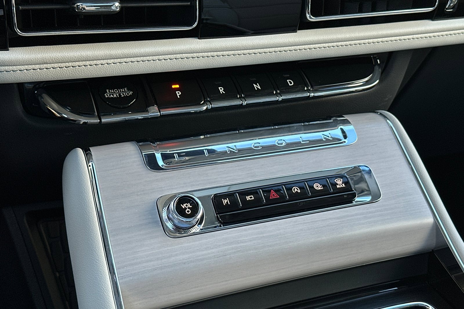 New 2025 Lincoln Aviator Reserve w/ Equipment Group 201A image 21