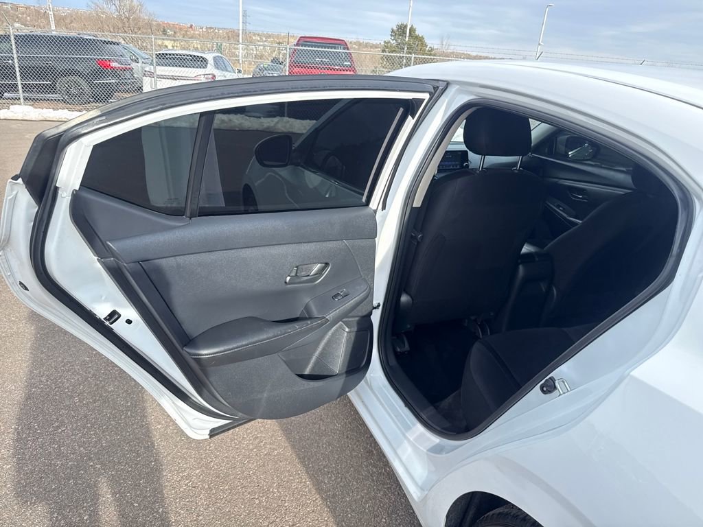 Used 2024 Nissan Sentra S image 17
